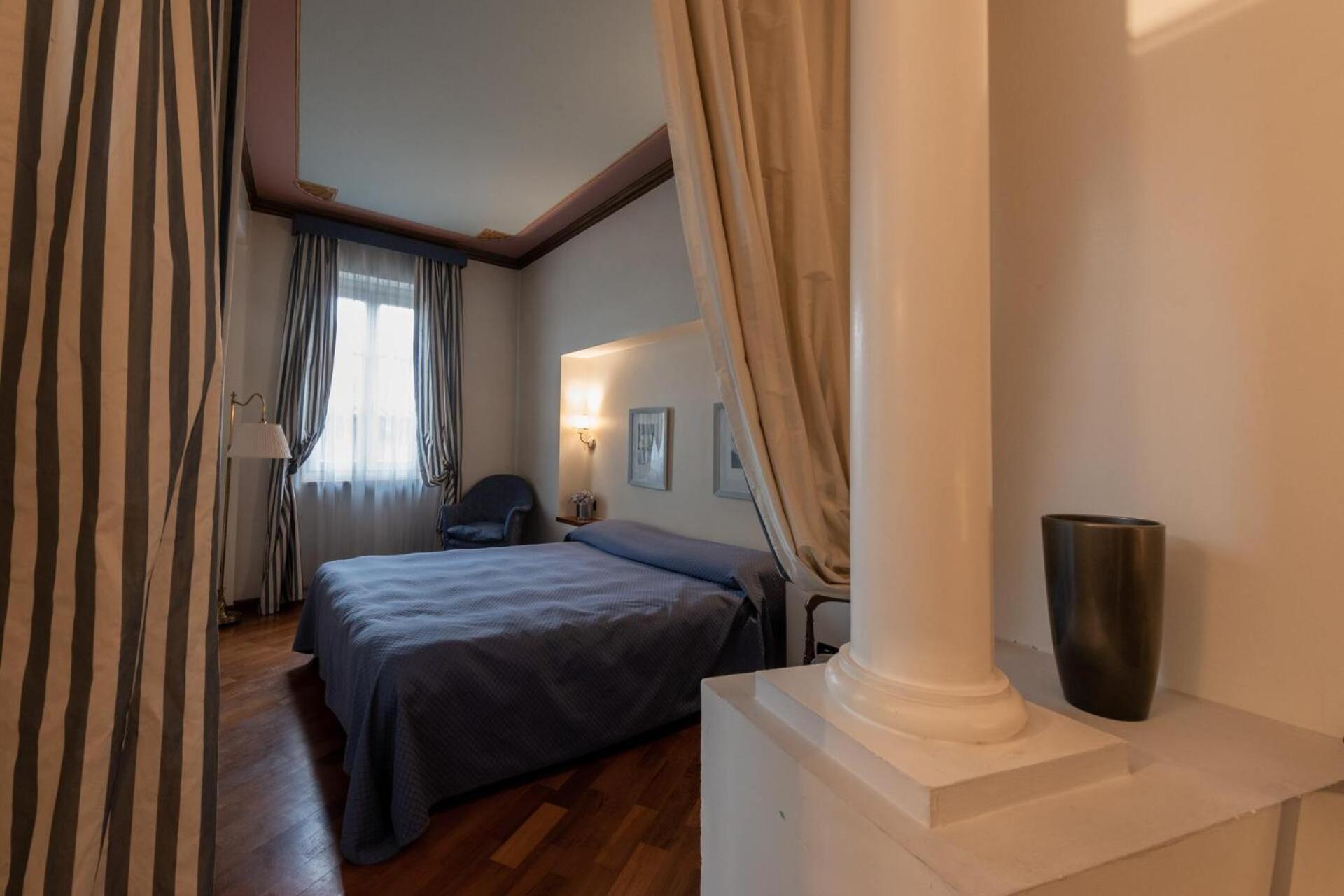 לינה וארוחת בוקר אלבה Palazzo Finati מראה חיצוני תמונה