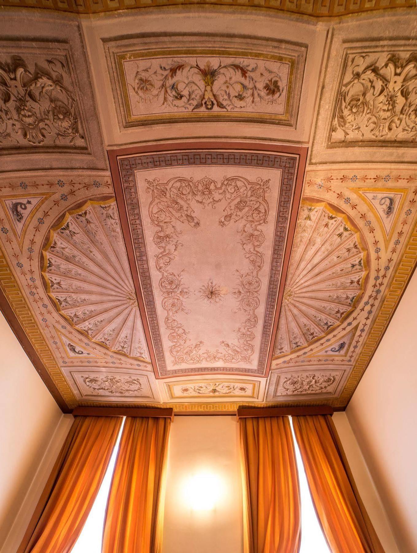 לינה וארוחת בוקר אלבה Palazzo Finati מראה חיצוני תמונה